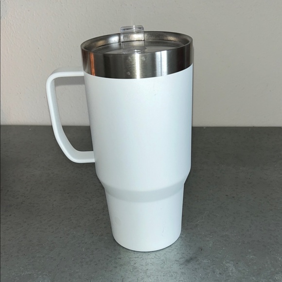 Stanley Classic White Travel Mug with Handle - Picture 2 of 3